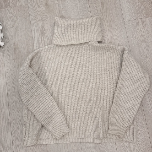 Nasty Gal Sweaters - Nasty Gal Soft Beige Turtleneck Sweater S